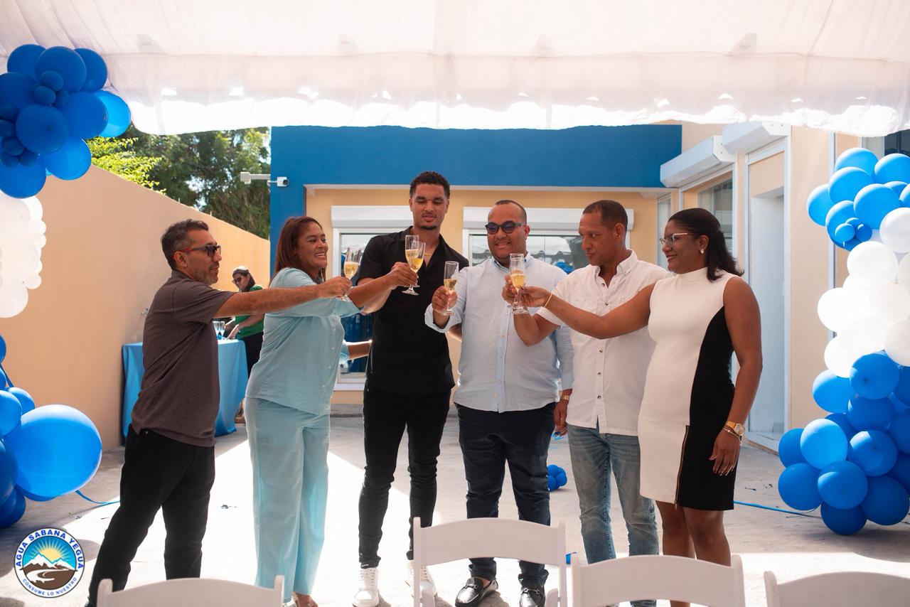 Foto de inauguración Agua Sabana Yegua